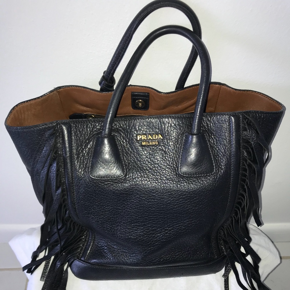 Prada tote, Dust bag Authentication paperwork. - Picture 2 of 6